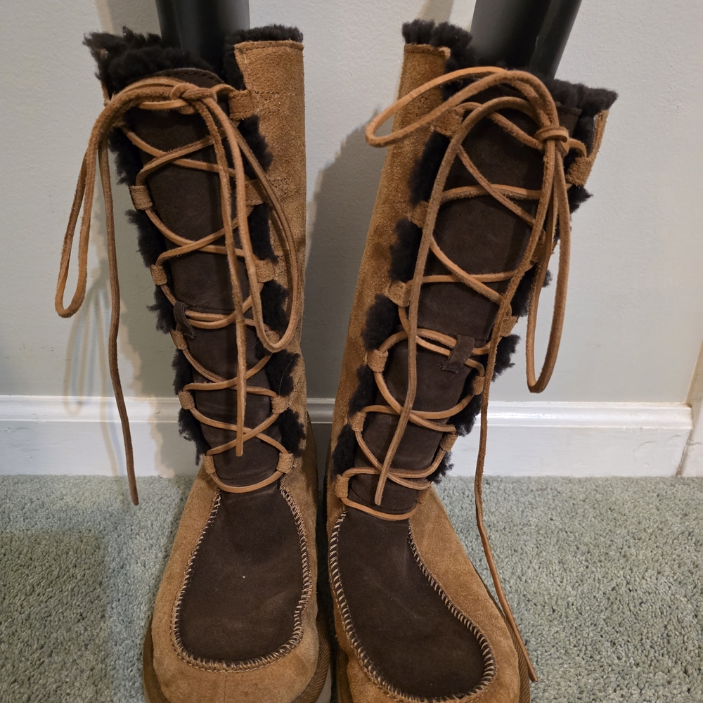 Ugg Brown Suede Lace-Up Boots